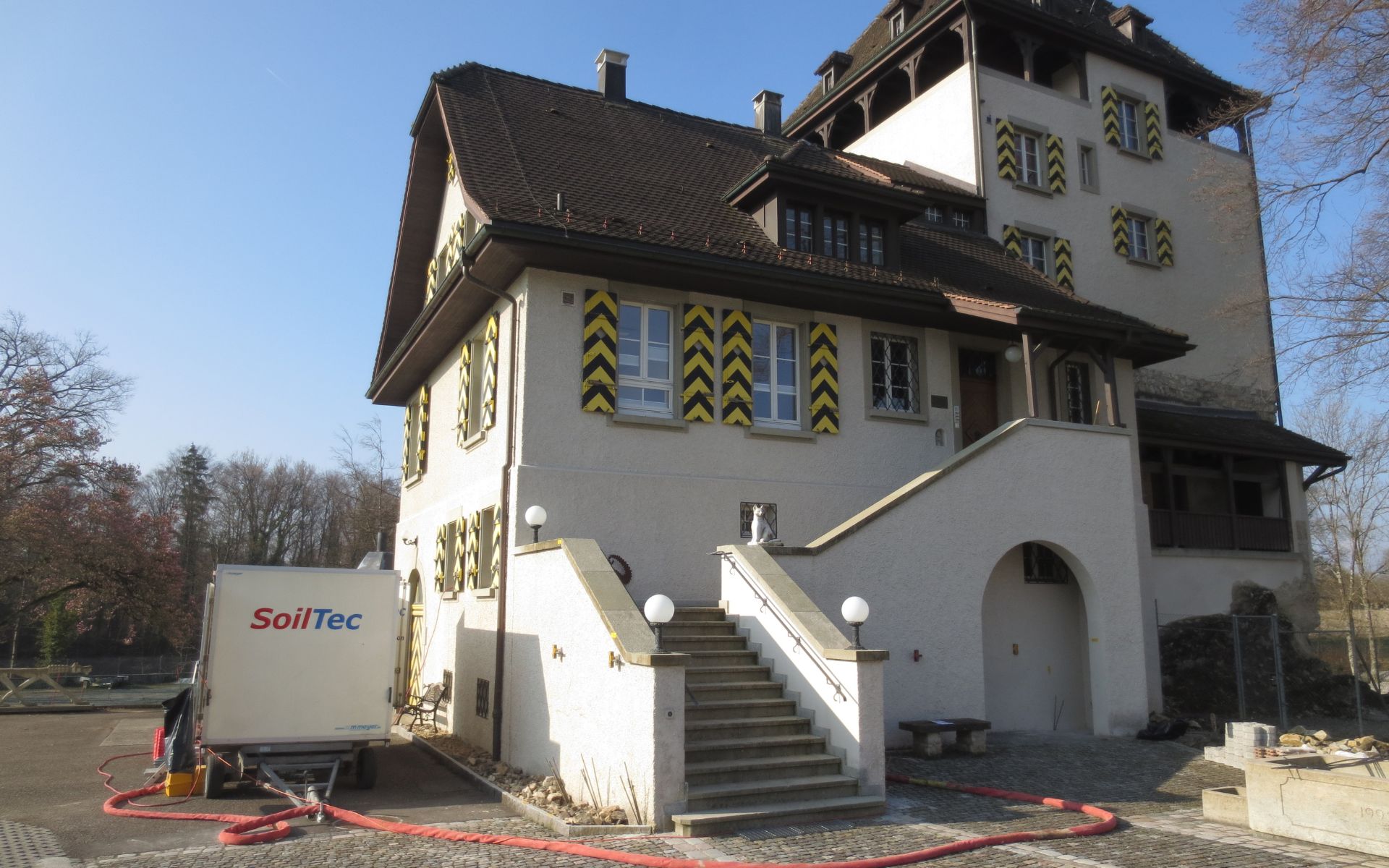 Stabilisierung Schloss Auenstein ohne Erschütterungen